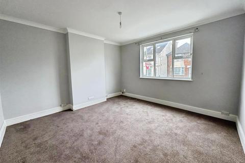 undefined, Cambridge Road, Aldershot, GU11