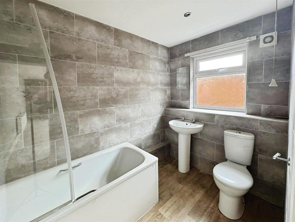 Bathroom.jpeg