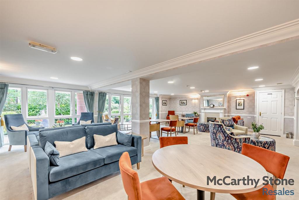 Homeowners Lounge