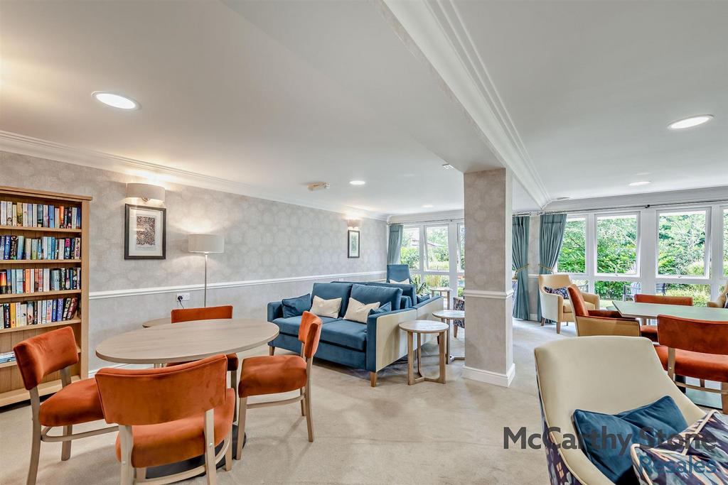 Homeowners Lounge