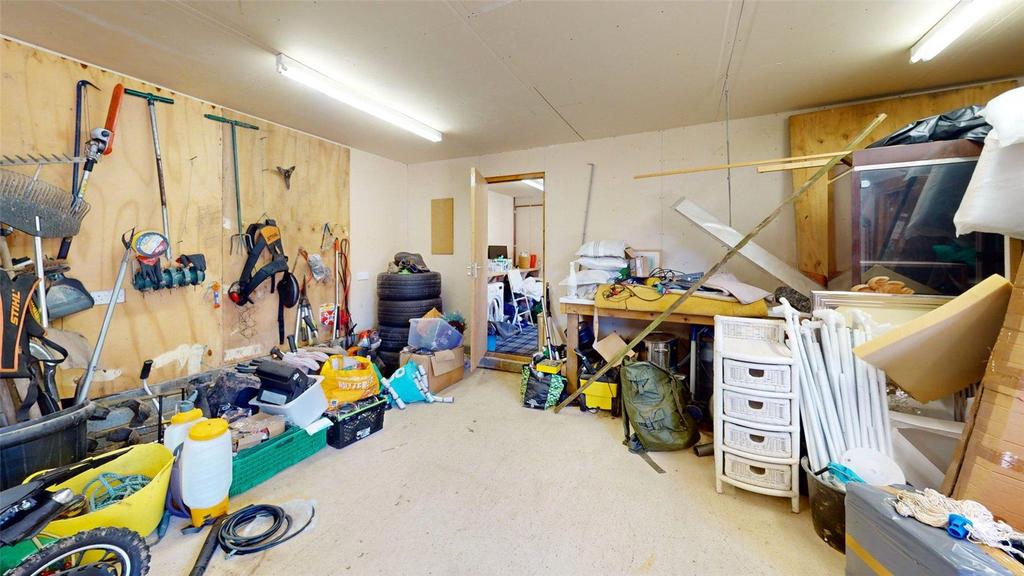 Triple Garage