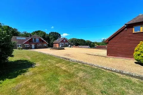 5 bedroom detached house for sale – pohled 2