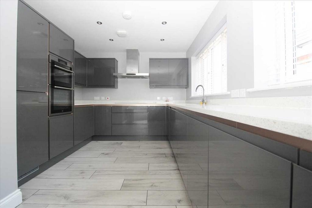 Kitchen Diner/
