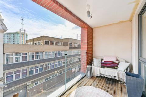 Flat 17, 1 Polytechnic Street, London, SE18 6PB