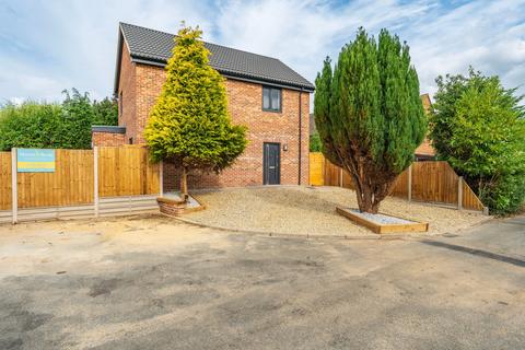3 bedroom detached house for sale, St. Catherines Avenue, Great Yarmouth