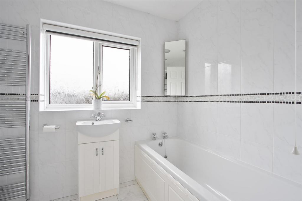 Ensuite.jpg