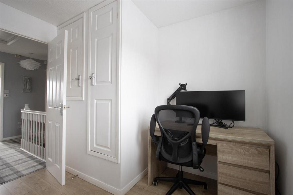 Bedroom 4.jpg
