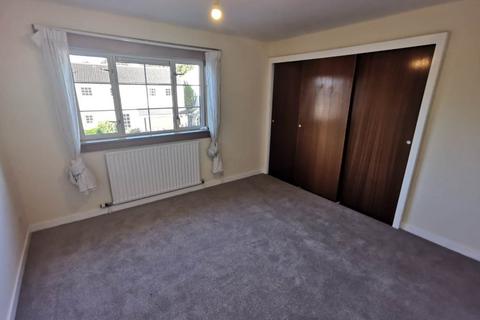 3 bedroom house to rent, Braehead Avenue, Barnton, Edinburgh