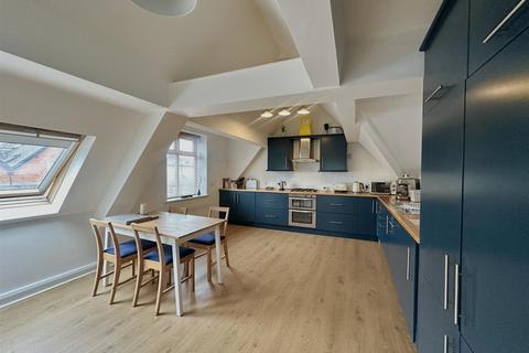 2 bedroom apartment for sale, Wilbraham Road, Manchester M21