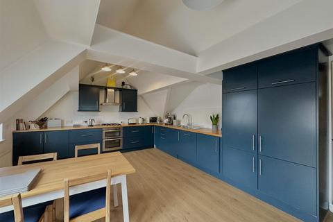 2 bedroom apartment for sale, Wilbraham Road, Manchester M21