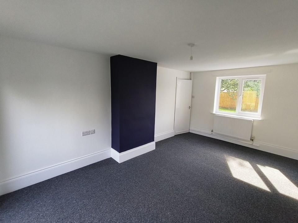 LIVINGROOM.jpg
