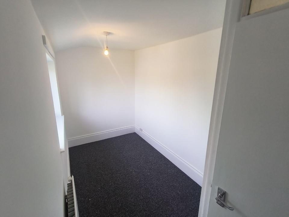 BEDROOM 3.jpg