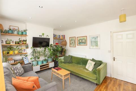 15 Meadow View Road, Sheffield, S8 7TN