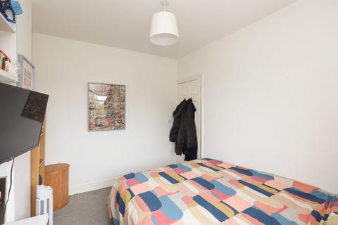 15 Meadow View Road, Sheffield, S8 7TN