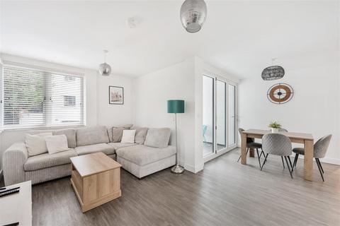 undefined, Chase Road, Epsom