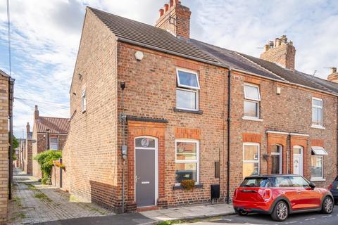 2 bedroom end of terrace house for sale, Wolsley Street, York