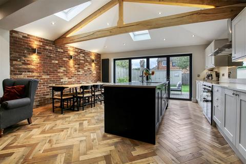 4 bedroom semi-detached house for sale, Boroughbridge Road, Northallerton