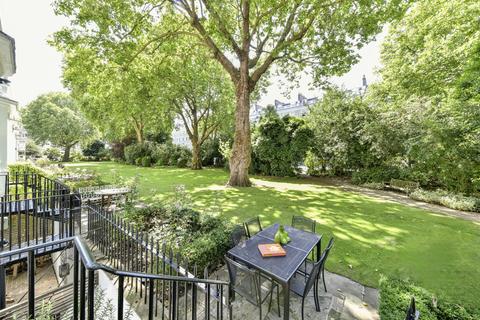 3 bedroom apartment for sale, Onslow Gardens, London, SW7