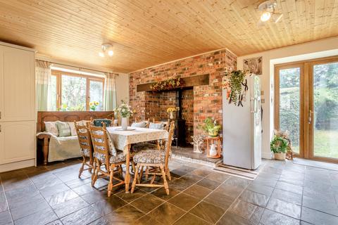 undefined, Llandavenny, Magor, Caldicot