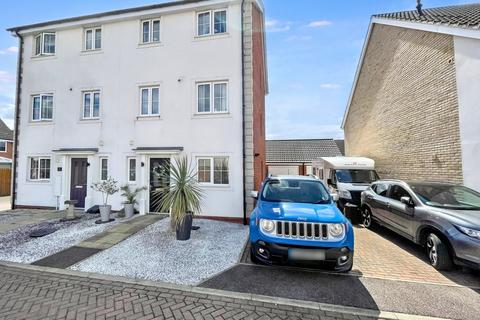 Hedge Sparrow Road, Stowmarket, IP14