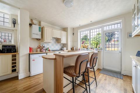 14 Binscombe Lane, Farncombe, Godalming, GU7 3PN