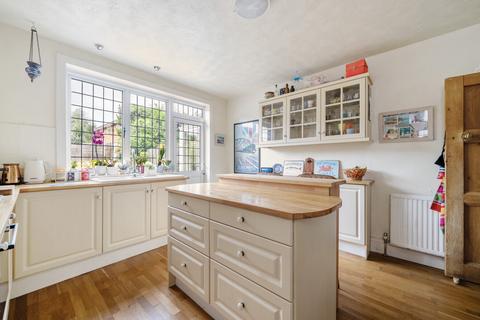 14 Binscombe Lane, Farncombe, Godalming, GU7 3PN