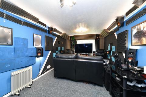 53 Keller Close, Stevenage, SG2 8BJ
