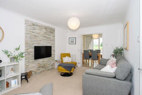 35 Longacre Road, Castle Douglas, DG7 3EF