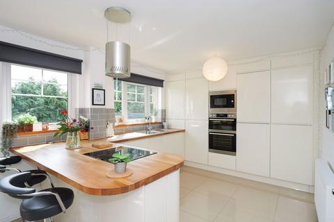 35 Longacre Road, Castle Douglas, DG7 3EF
