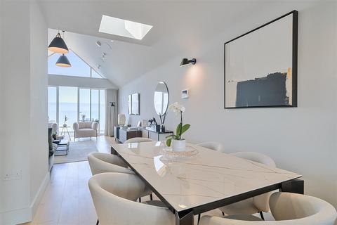 3 bedroom terraced house for sale, Fistral Beach Villas, Newquay TR7