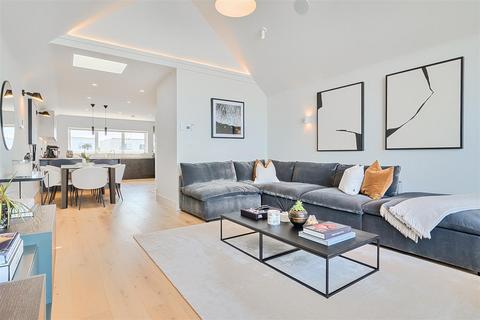 3 bedroom terraced house for sale, Fistral Beach Villas, Newquay TR7