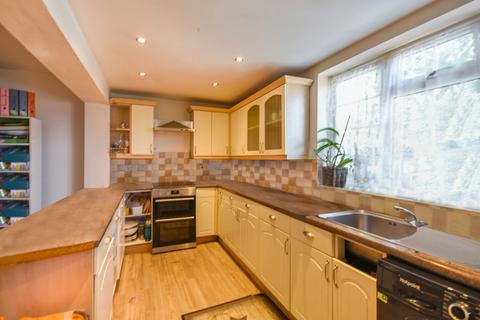 10 Forest Hill, Tilehurst, Reading, RG30 6XE
