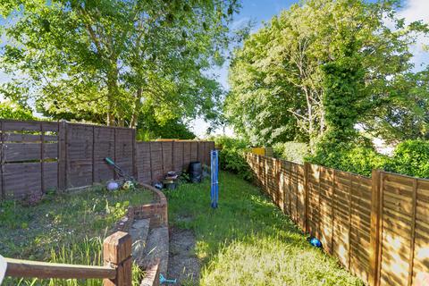 10 Forest Hill, Tilehurst, Reading, RG30 6XE