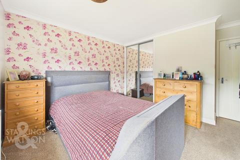 3 bedroom detached bungalow for sale, Falcon Avenue, Diss