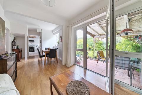 3 bedroom semi-detached house for sale, Glendale Drive, Guildford, Surrey, GU4