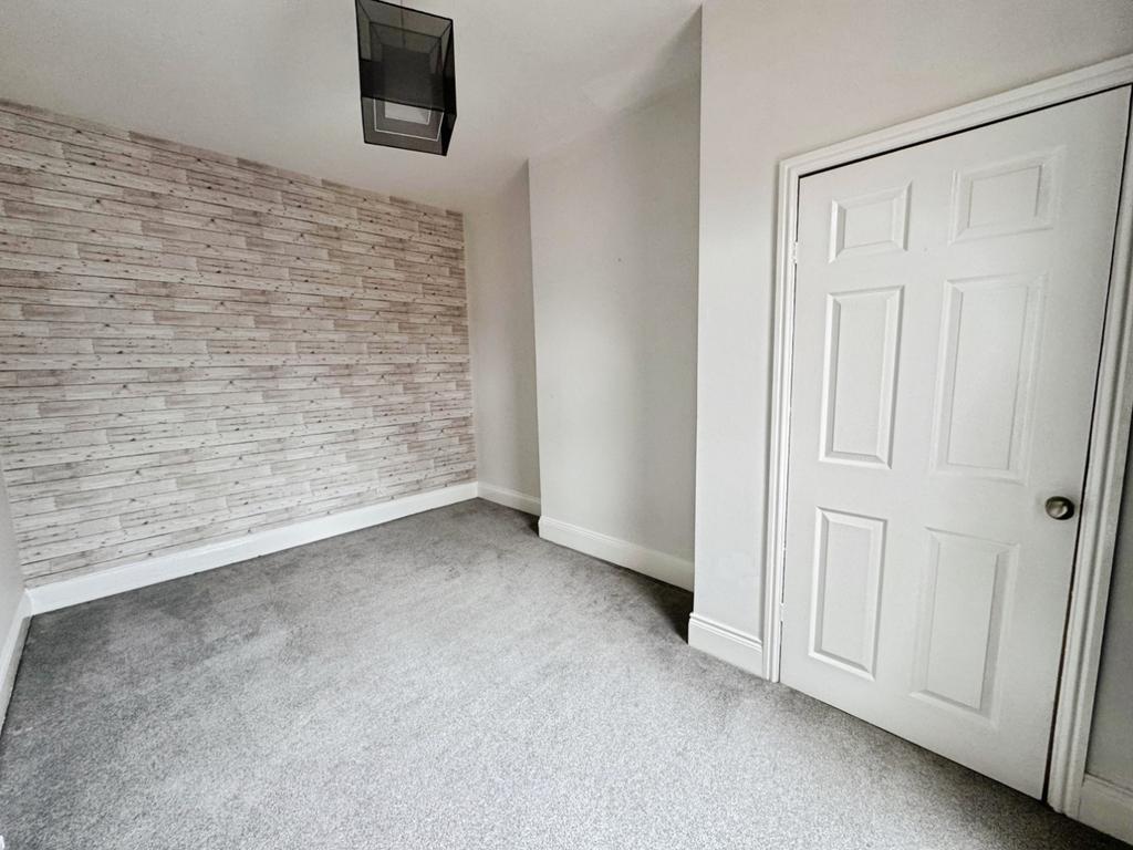 Pbox-bedroom-334543.jpg