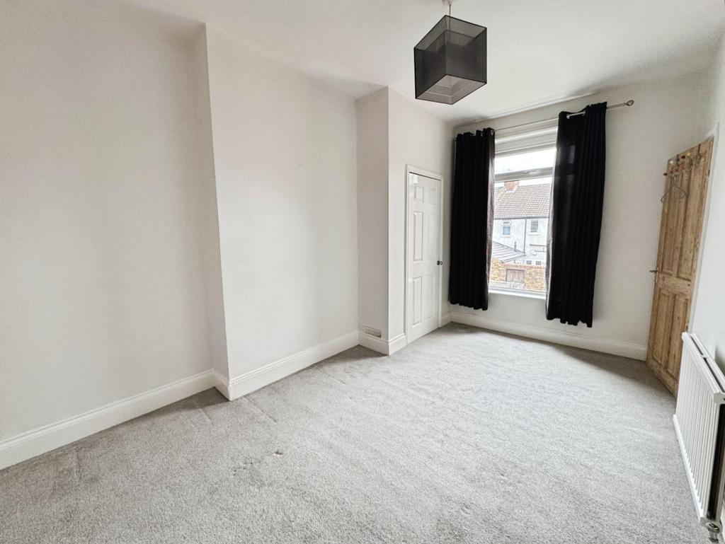 Pbox-bedroom-334543.jpg