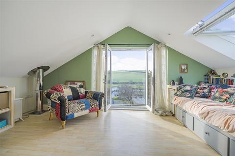 18 Chichester Crescent, Newquay, TR7 2LD