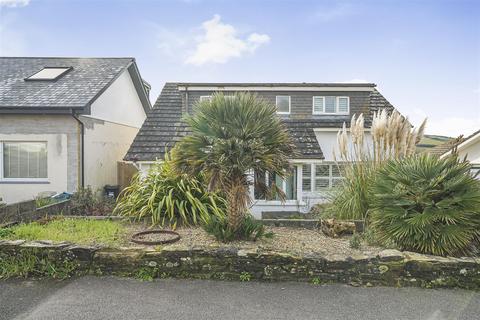 18 Chichester Crescent, Newquay, TR7 2LD