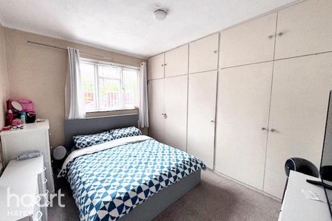 2 bedroom maisonette for sale, Bury Avenue, Hayes