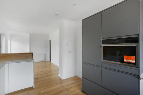 3 Bathurst Drive, Ayr, KA7 4QN