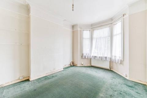 3 bedroom end of terrace house for sale, Sydenham Road, Croydon, CR0