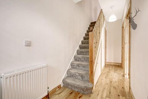 65 Hampton Road, London, E4 8NH
