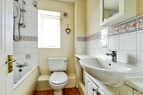 2 bedroom terraced house for sale, Bielby Drive, Beverley, East Riding of Yorkshire, HU17 0RX
