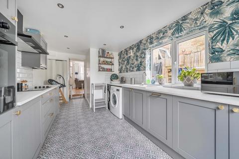 102 Linden Crescent, Folkestone, CT19 5SD