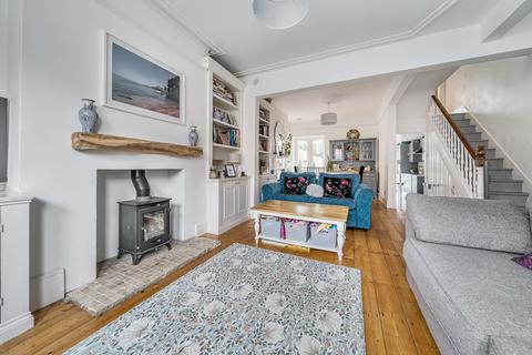 102 Linden Crescent, Folkestone, CT19 5SD
