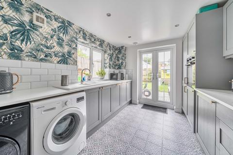 102 Linden Crescent, Folkestone, CT19 5SD