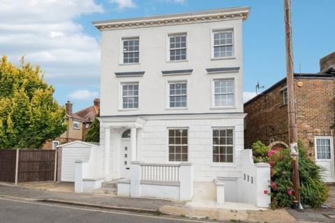 undefined, Grove Road, Uxbridge, UB8