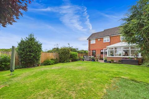12 Springfield Close, Burscough, Ormskirk, L40 7UG