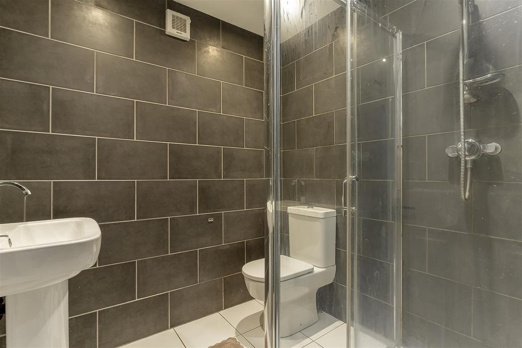 Shower Room.jpg